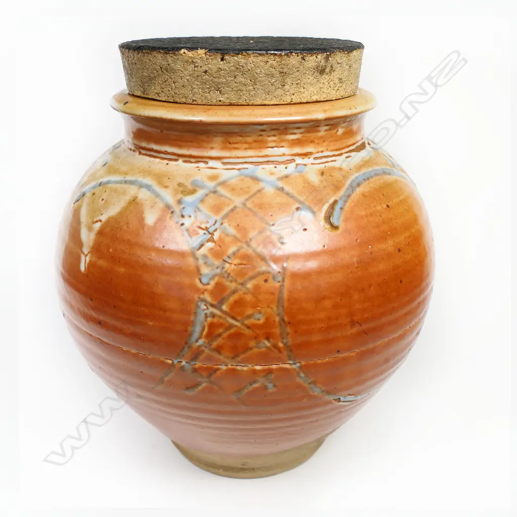 Toby Stafford cork stoppered jar with lattice design. H.250mm. Image 1++
