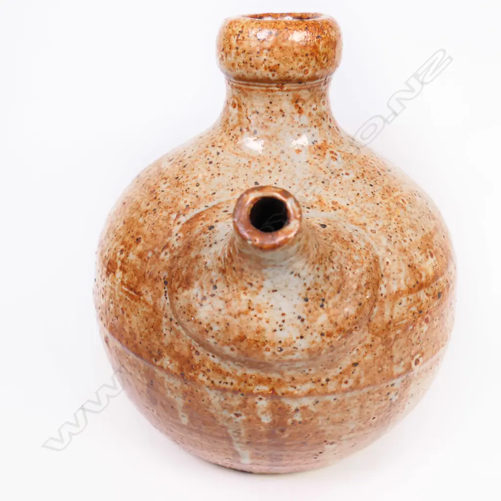 Don Thornley bulbous shaped jug. Shino glaze. H.200mm. Image 1++