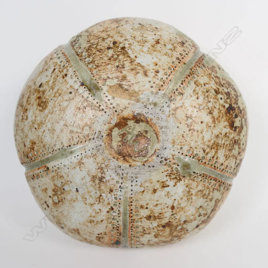Alan Wallwork (1931-2019)stoneware sculpted see egg (kina). Incised potter's mark to base. Dia.110mm. Image 1++