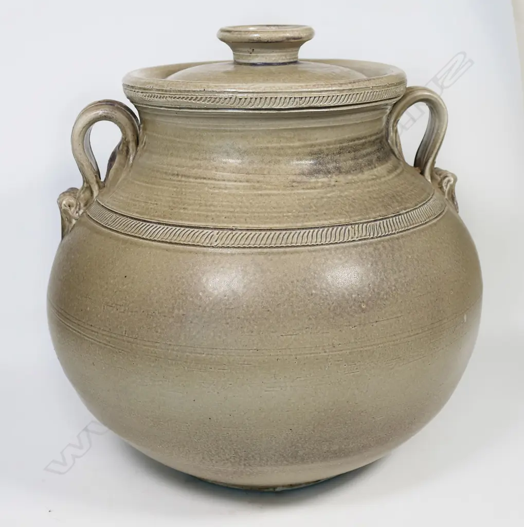 Substantial lidded floor pot w flourished handles. H.360mm Image 1++