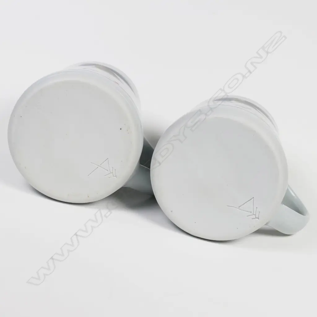 2 Peter Oxborough mugs brushed leafy & banded decoration. Image 1++