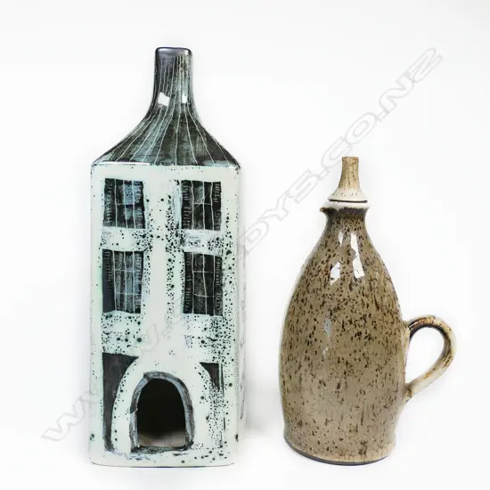 Ann Wynn Reeves (UK) townhouse pastille burner