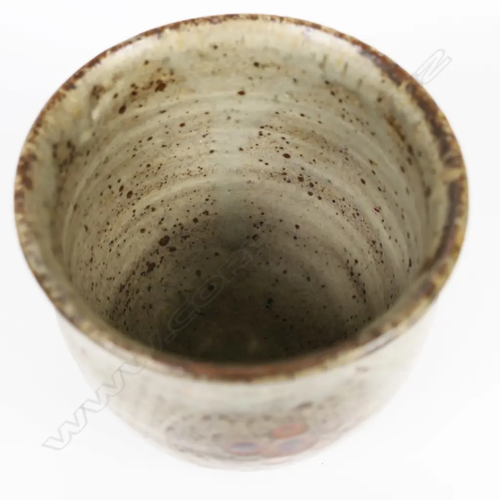 Tatsuzo Shimaoka Japanese yunomi (tea cup). Impressed rope pattern & 2 roundel to sides. Impressed mark to foot. H.90mm. Image 1++