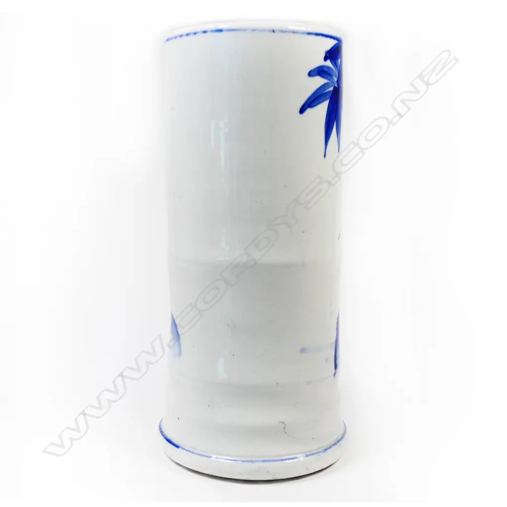 19thC Japanese Seto Porcelain Flower Vase Image 1++
