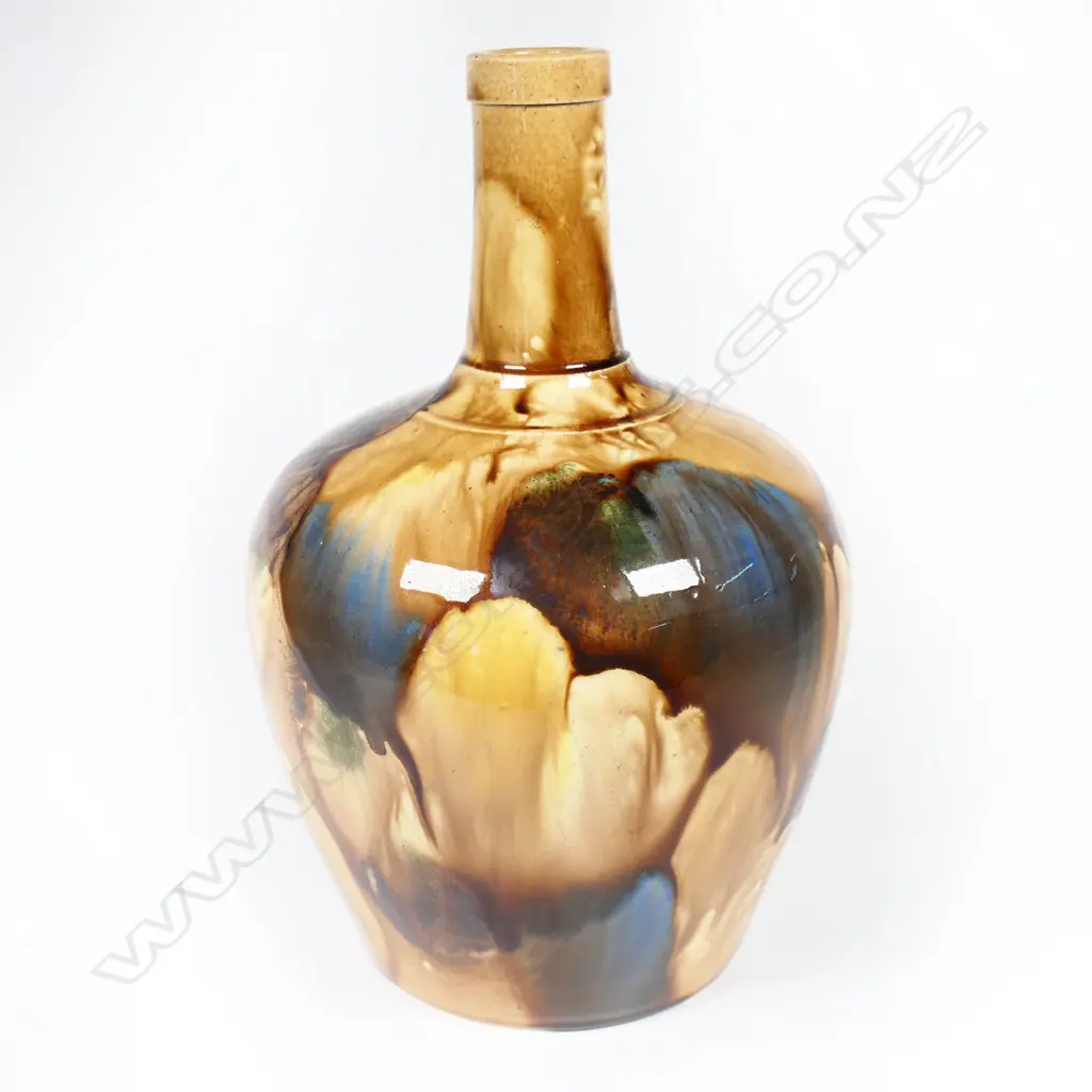 A rare 19thC NZ Milton Pottery majolica pottery flask Image 1++