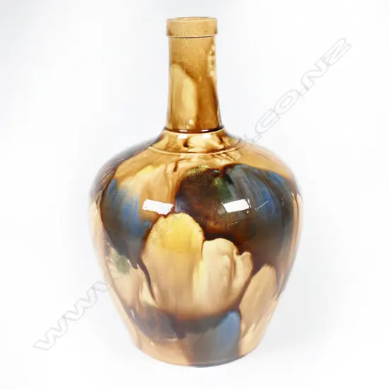 A rare 19thC NZ Milton Pottery majolica pottery flask