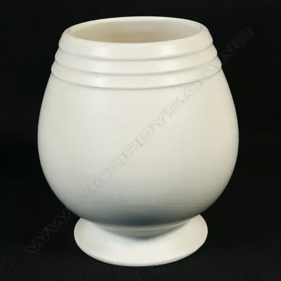 Crown Lynn hand potted ovoid footed vase shape #5