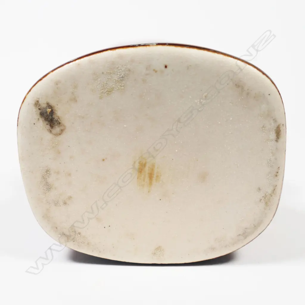A Tangara bottle by Parker Pottery for Lincoln Wines. High gloss Image 1++