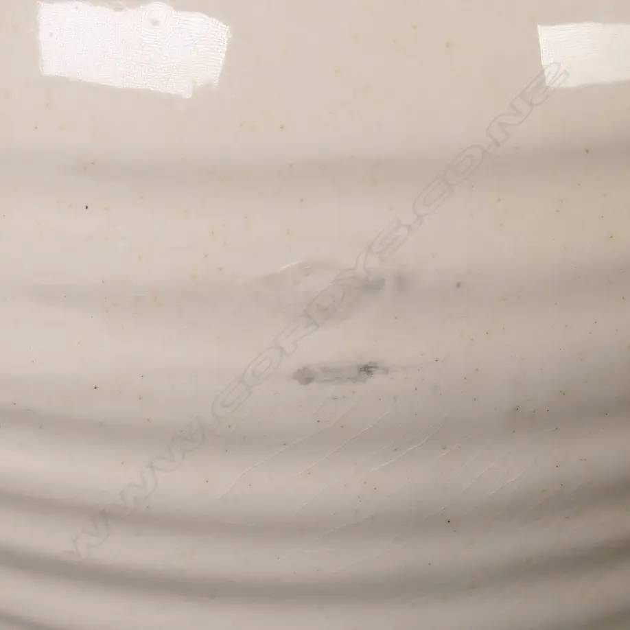 2 large Crown Lynn flared and ring turned vases. Both moulded with glossy glaze and '2070' to base. H.250mm Image 1++