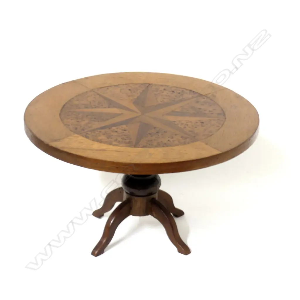 A N.Z. timbers apprentice tilt-top table Image 1++
