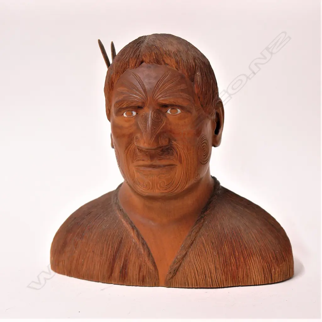 A finely carved hardwood bust of a Maori chief Image 1++