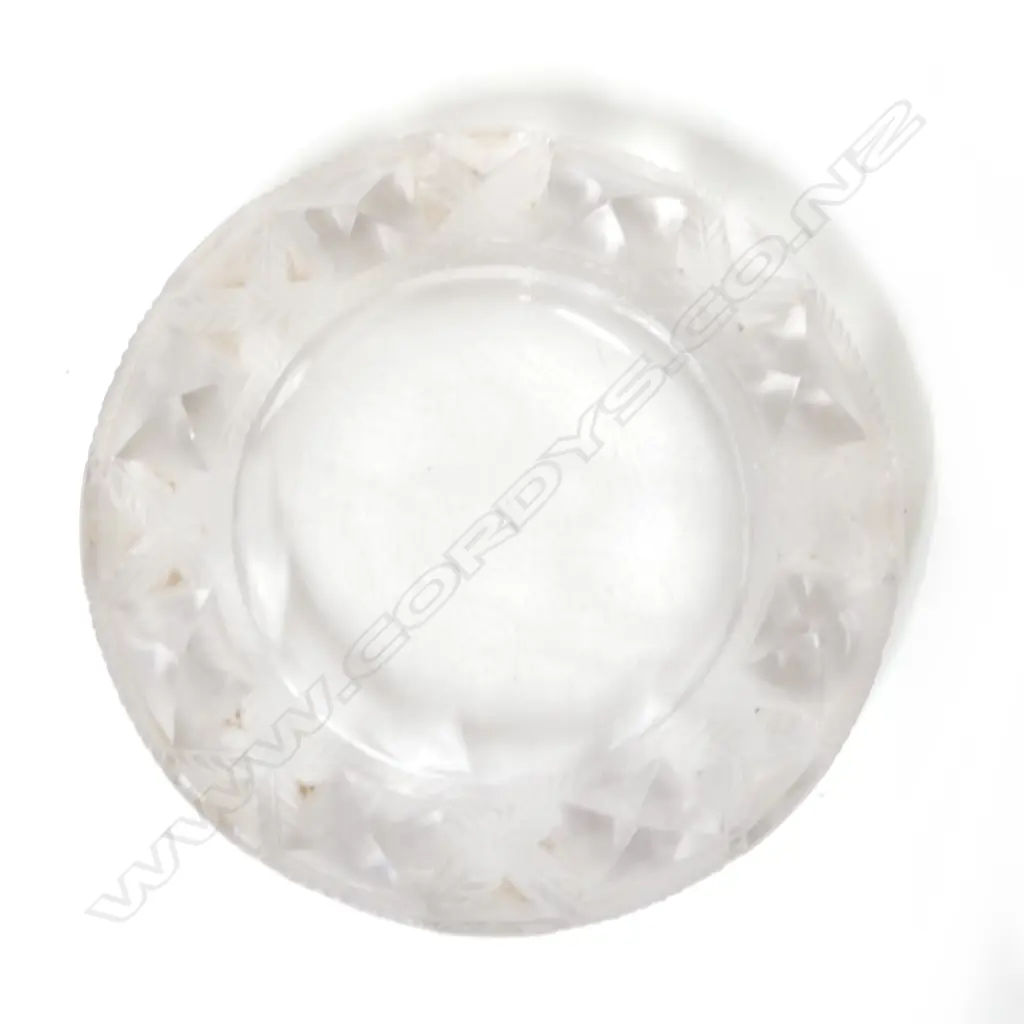 A René Lalique clear and frosted glass circular ashtray Image 1++