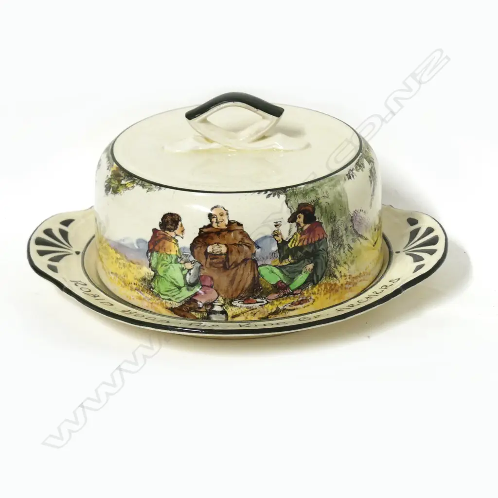 A Royal Doulton ‘Robin Hood’ cheese dish and cover Image 1++