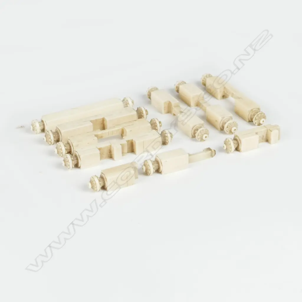 An Indian ivory puzzle of intersecting sections Image 1++