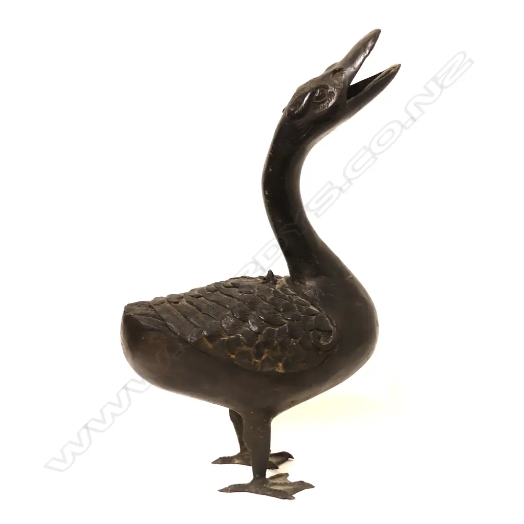 A Chinese bronze standing goose incense burner Image 1++