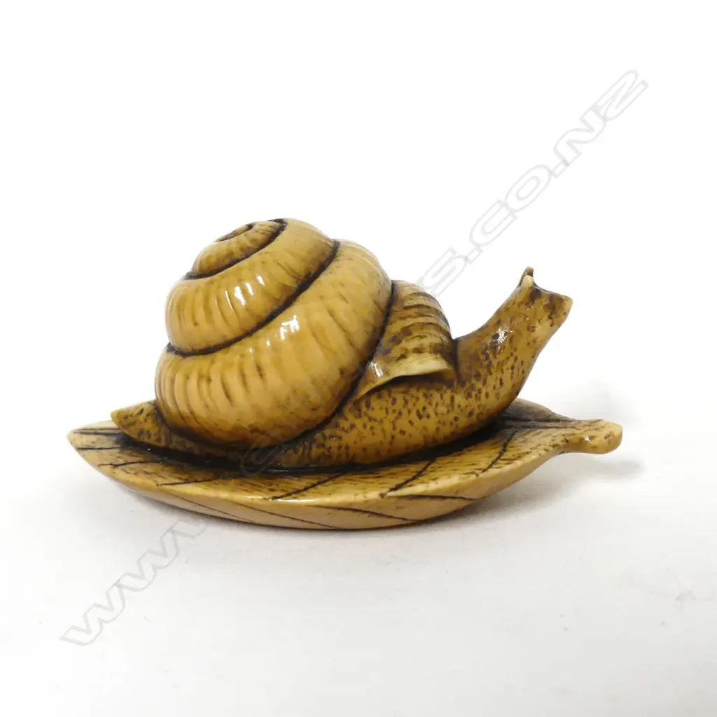 A Japanese ivory netsuke Image 1++