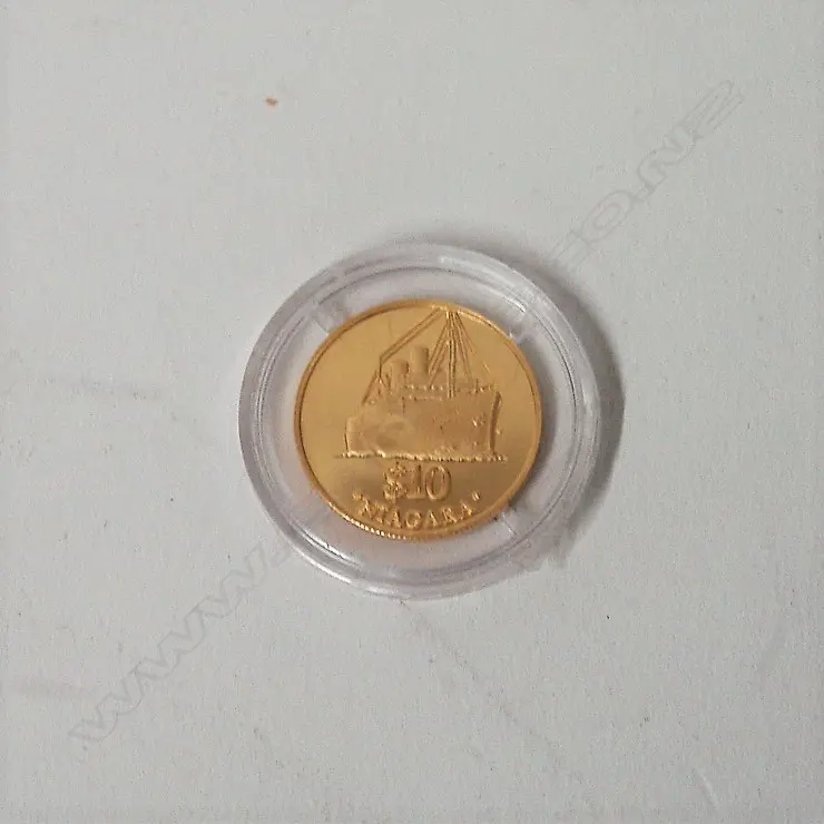 A N.Z. 2000 gold 'Niagara' coin Image 1++
