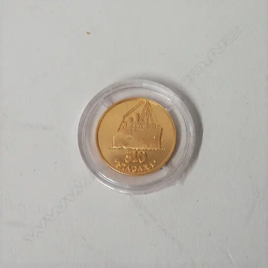 A N.Z. 2000 gold 'Niagara' coin