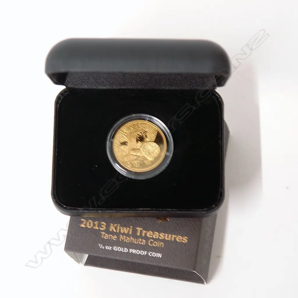An N.Z. 2013 'Kiwi Treasures Tane Mahuta' $10 gold proof coin Image 1++