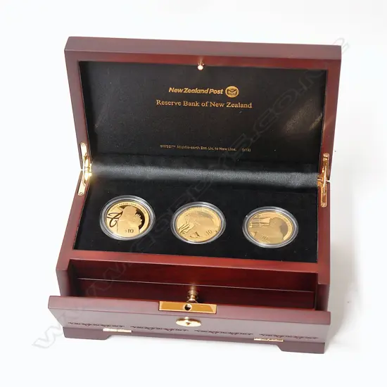 A set of three N.Z. 2013 'The Hobbit $10 proof 1 troy oz. gold coins