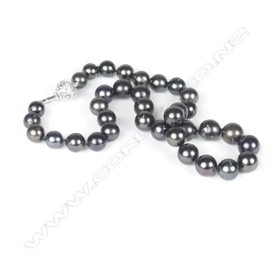 A Tahitian pearl necklace