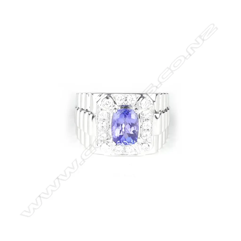 A 14ct. white gold tanzanite and diamond gent's ring Image 1++