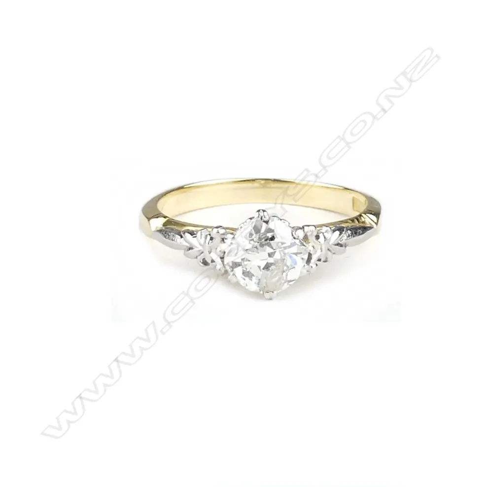 An estate 18ct. gold and diamond solitaire ring Image 1++