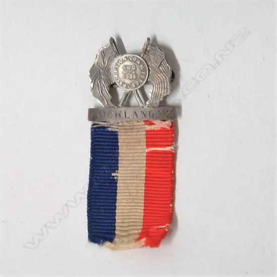 A rare Auckland N.Z. 'Reception Committee' Great White Fleet silver badge with ribbon