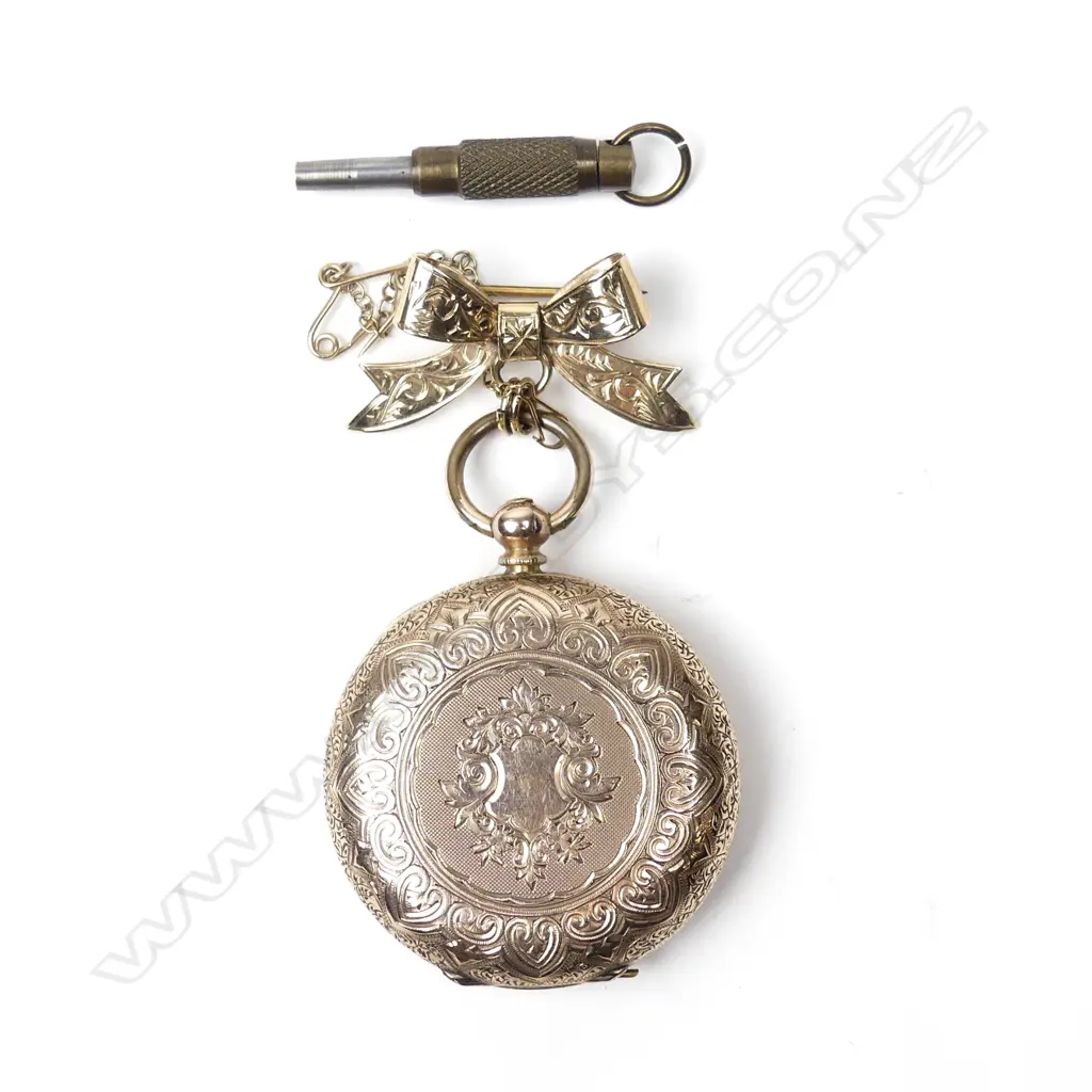 A lady's 9ct. gold full hunter pocket watch Image 1++
