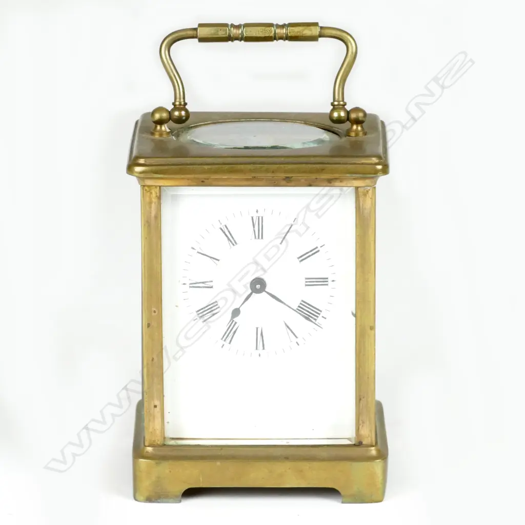 A late 19thC French brass cased carriage clock Image 1++