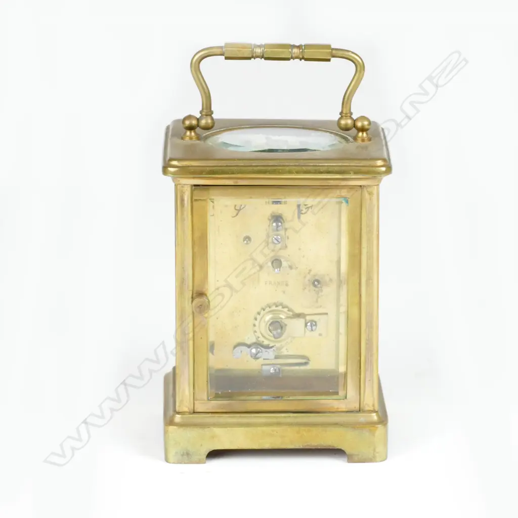A late 19thC French brass cased carriage clock Image 1++