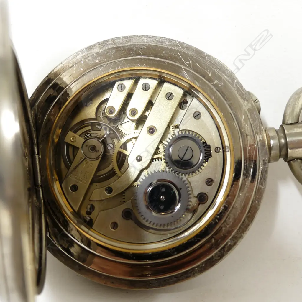 A Victorian Goliath stem wind pocket watch in plated case Image 1++