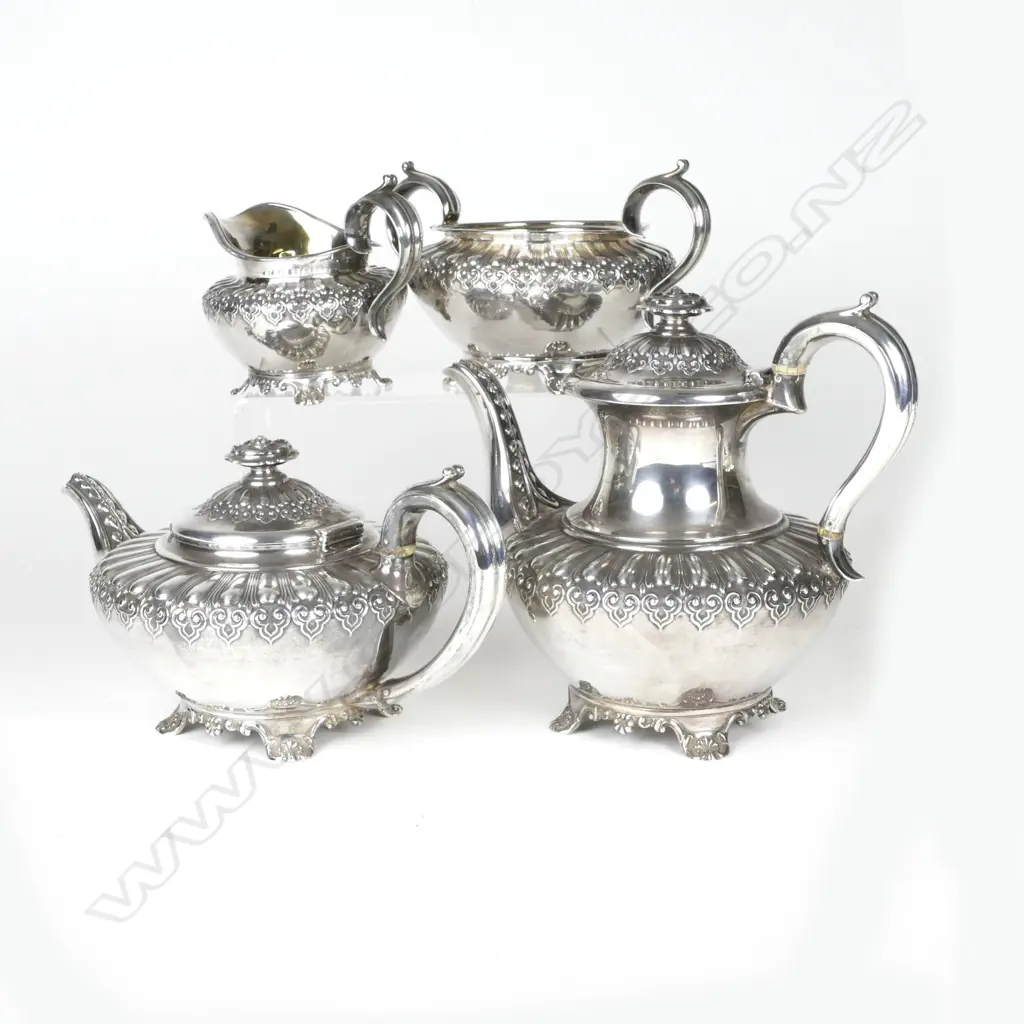 A William IV four piece silver tea set Image 1++
