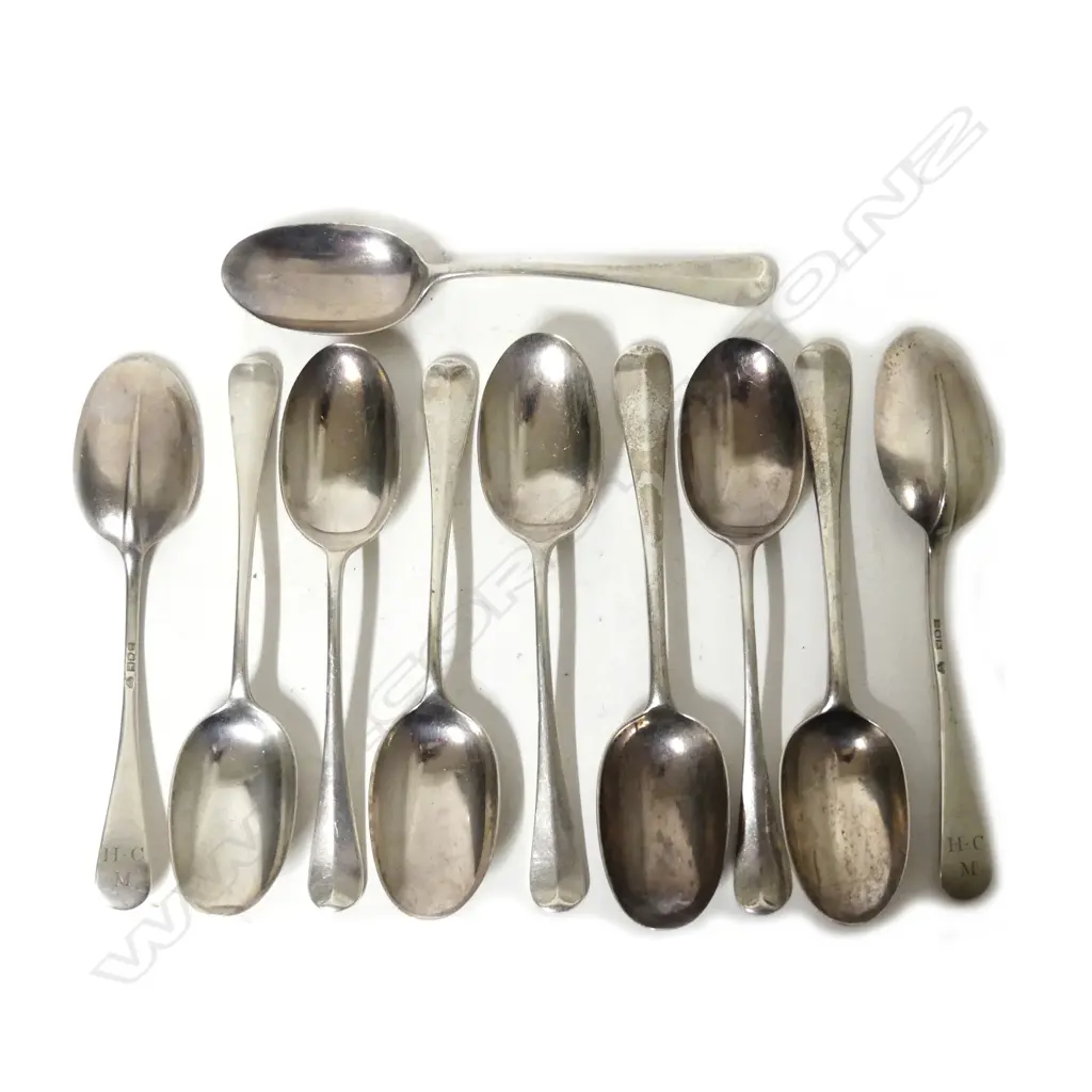 Ten silver dessert spoons Image 1++