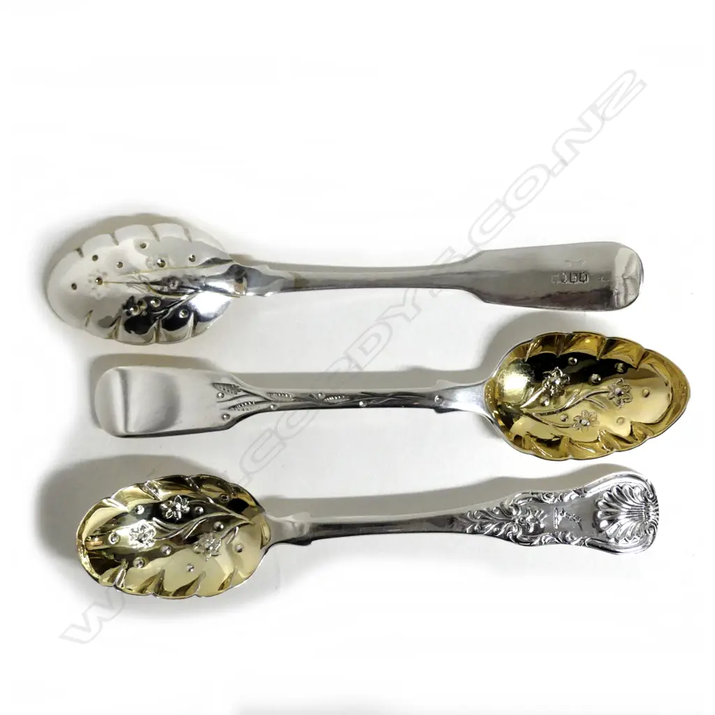 Three silver teaspoons Image 1++