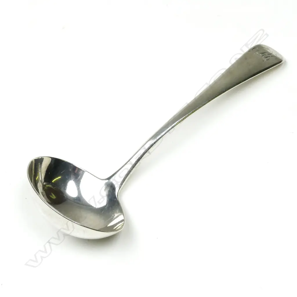 A Georgian Old English silver sauce ladle Image 1++