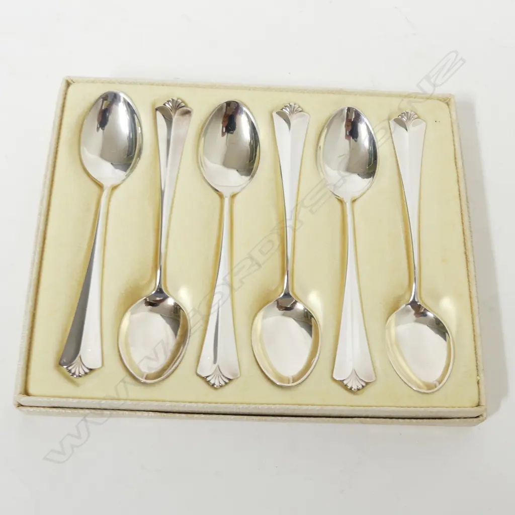 A set of six Norwegian silver teaspoons Image 1++