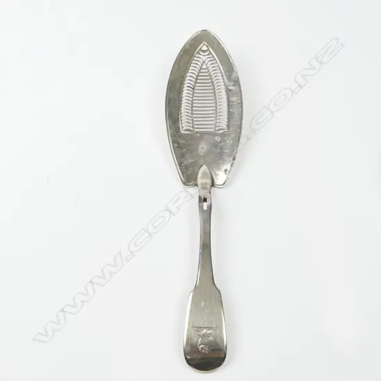 The bottom section of a Georgian crested fiddle pattern silver cake slice