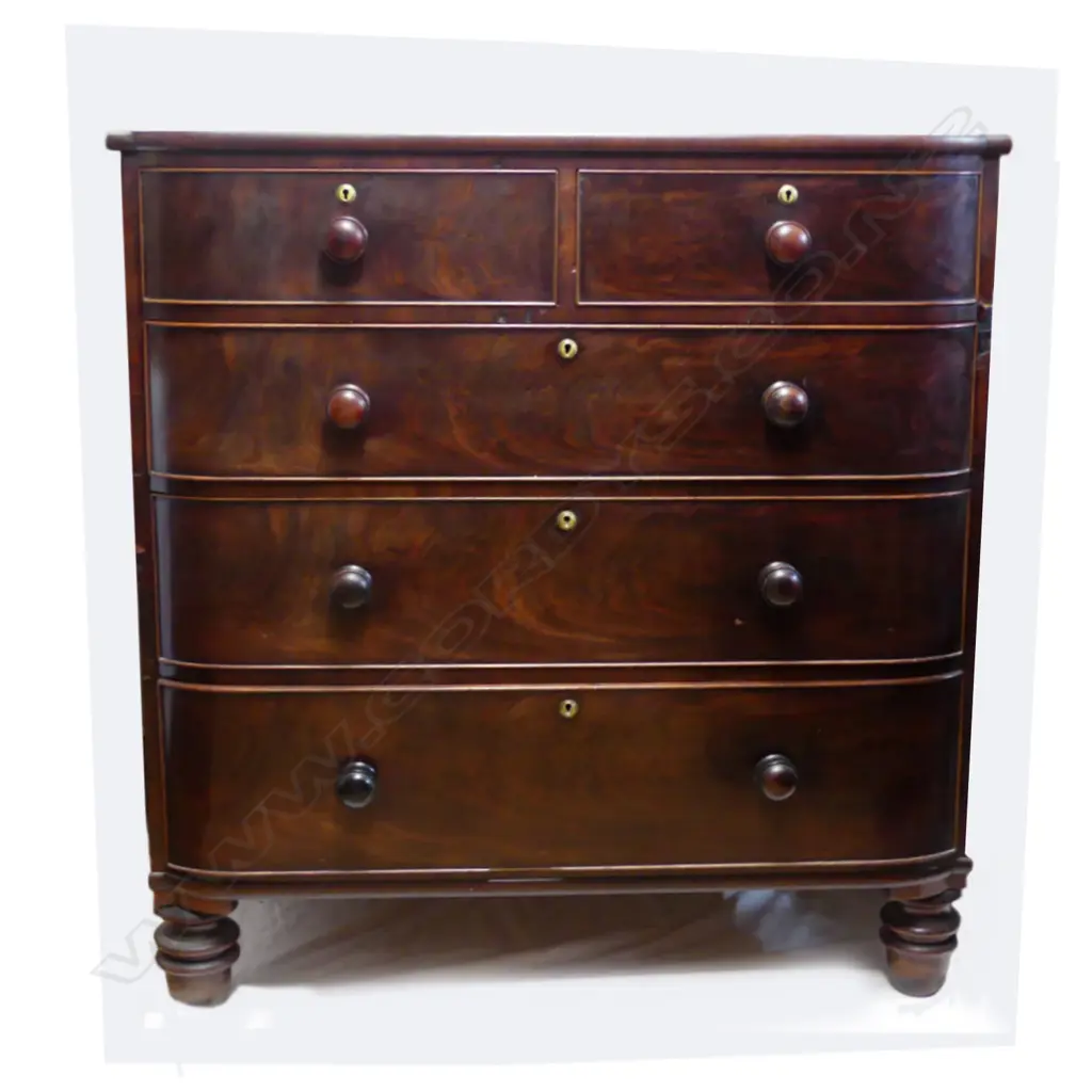 A Victorian mahogany five-drawer chest Image 1++