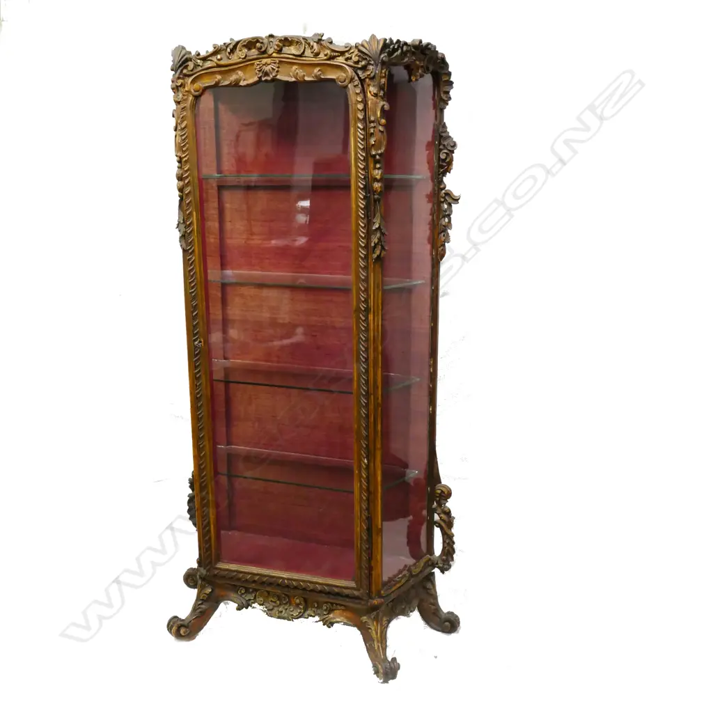 A vintage French style display vitrine Image 1++