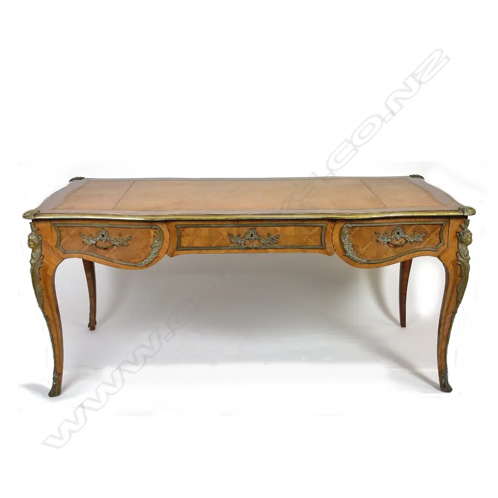 A quality 19thC French Kingwood and ormolu bureau plat Image 1++