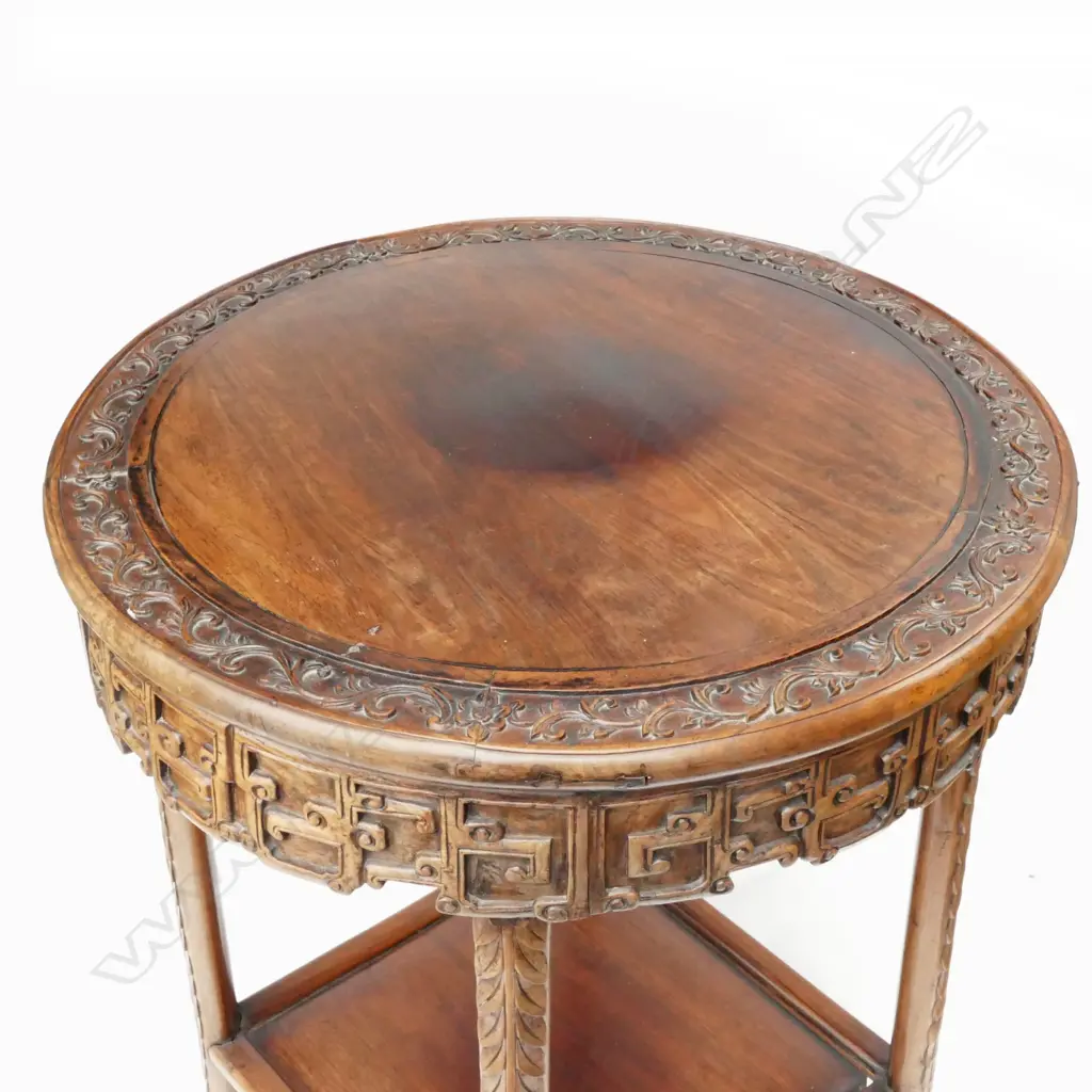 An old Chinese rosewood table Image 1++