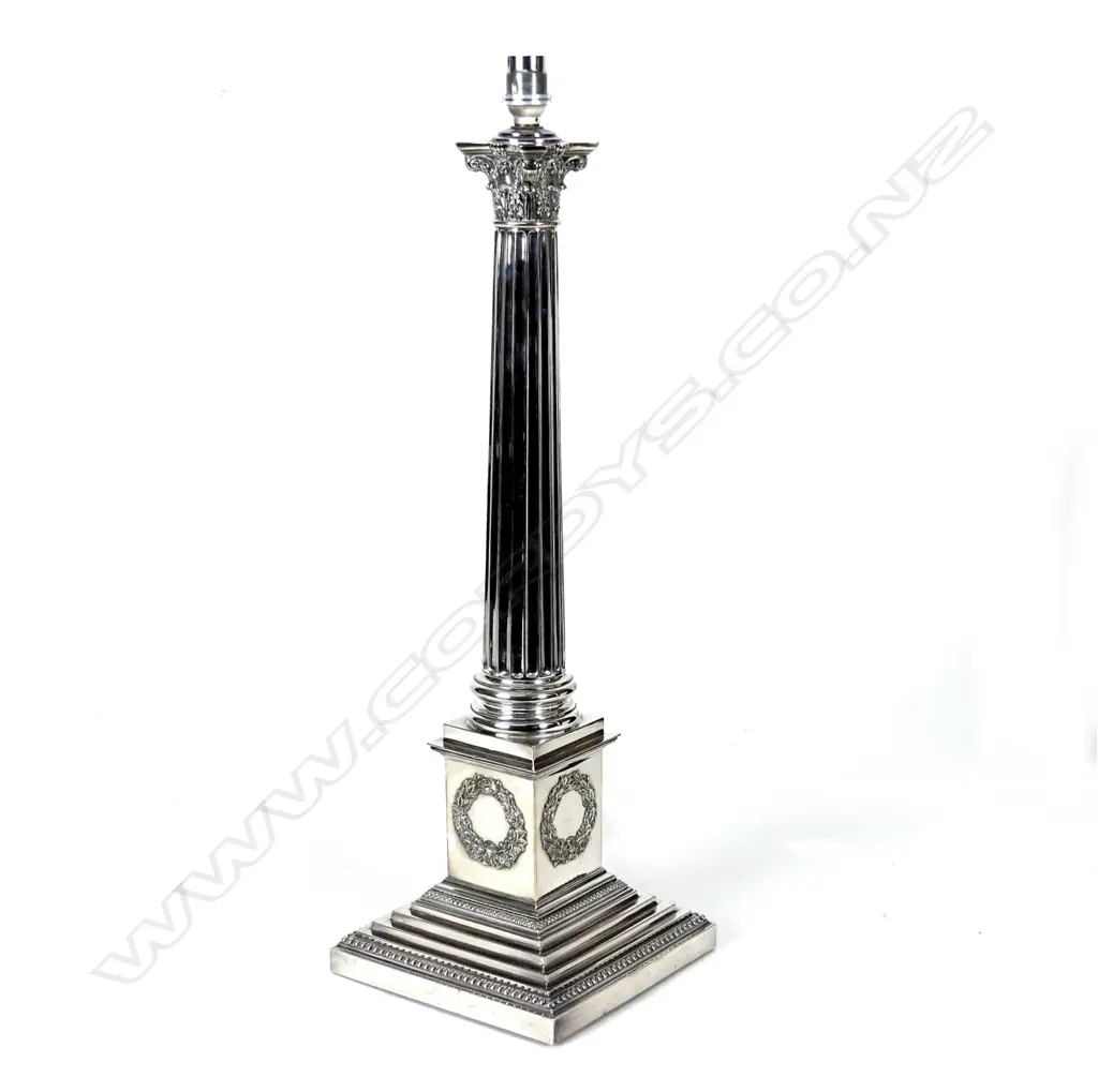 A very good silver plated Corinthian column table lamp Image 1++