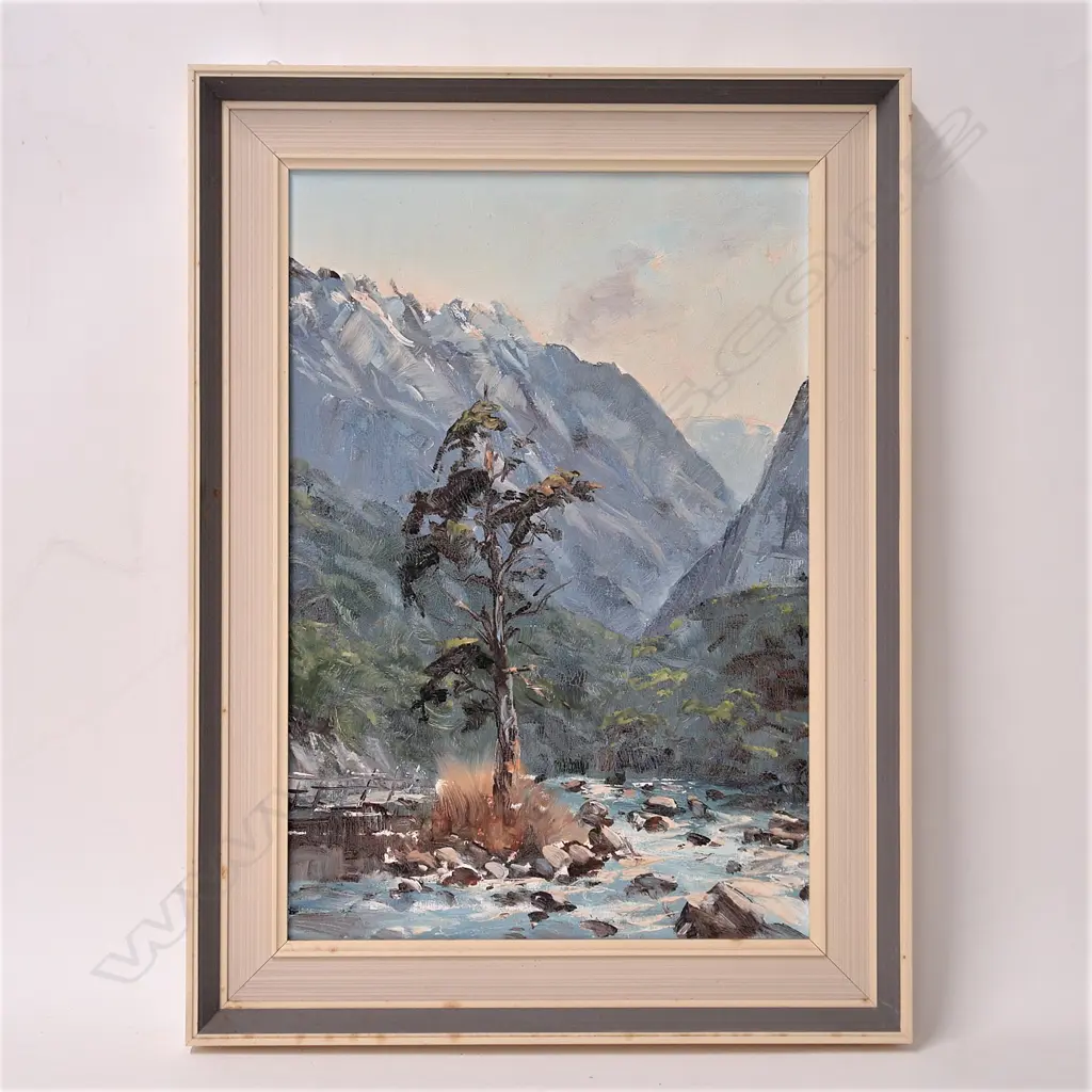 Aston Greathead Image 1++