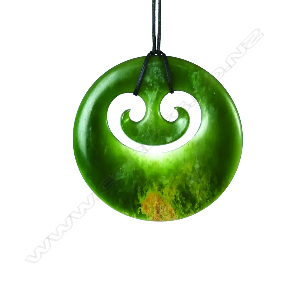 Nephrite pendant Image 1++