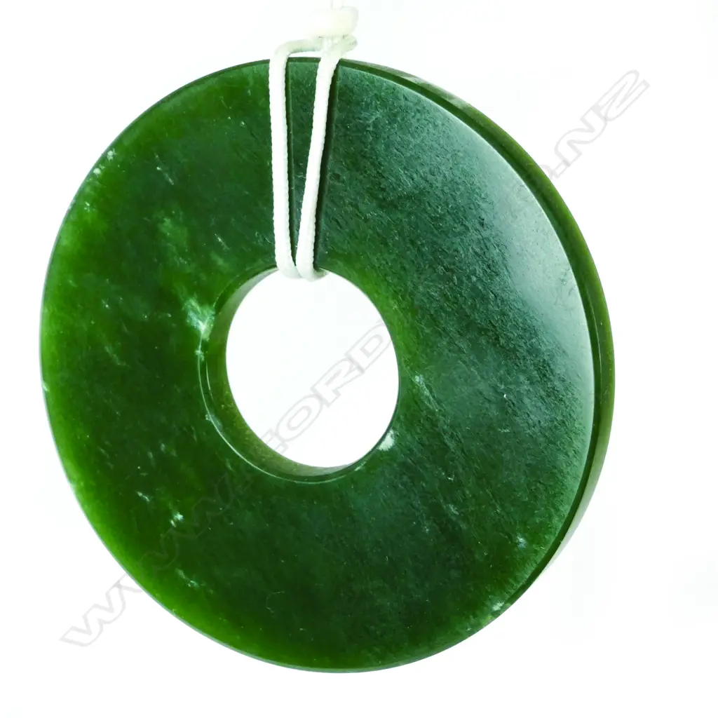 Nephrite pendant Image 1++