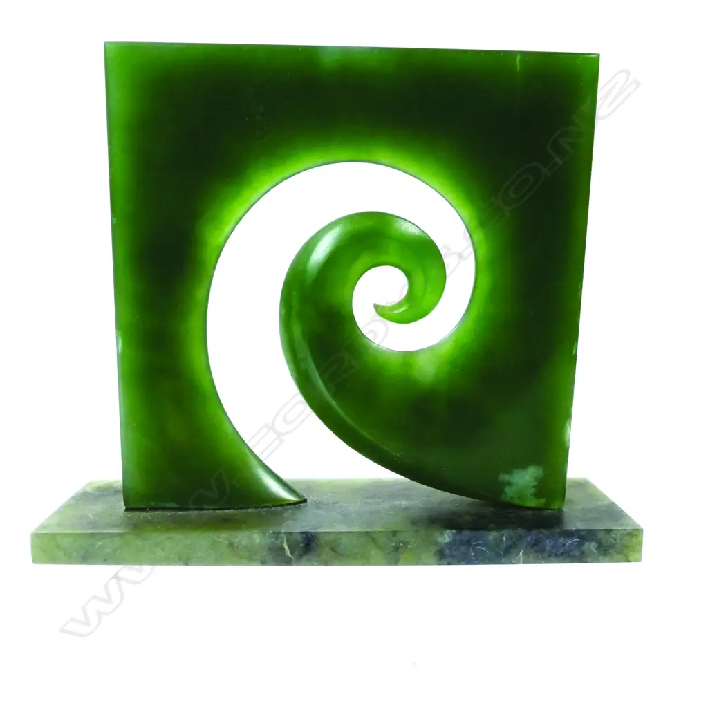 Nephrite sculpture Image 1++