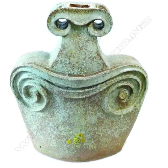 A large and impressive Roy Cowan sculptural garden pot