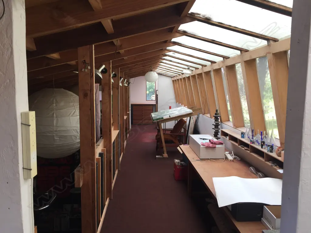 A cast steel engine crankshaft Image 1++