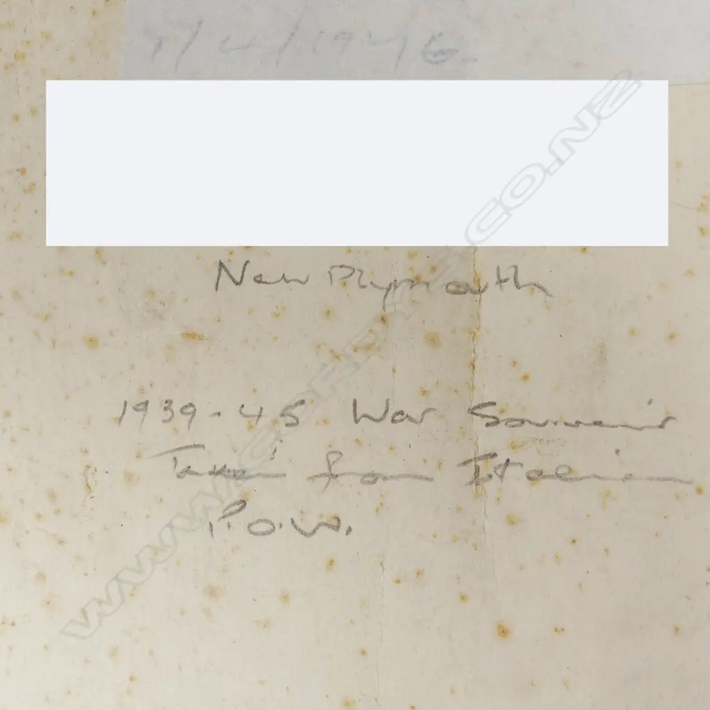 A vintage large format signed photograph of Benito Mussolini Image 1++